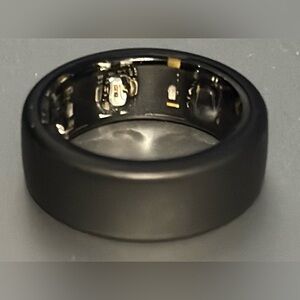 Oura Horizon Stealth Ring